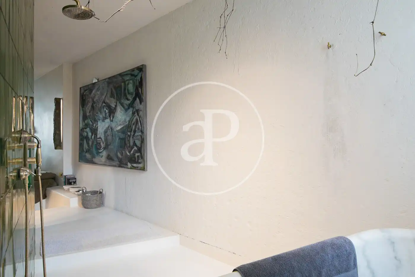 Piso en venta en Barcelona con Calefacción, Terraza y Amueblado