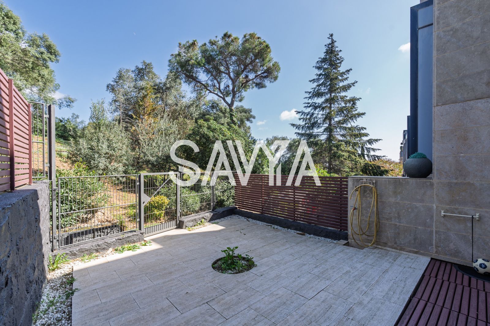Terraza de Casa adosada en venta en  Barcelona Capital con Aire acondicionado, Calefacción y Jardín privado