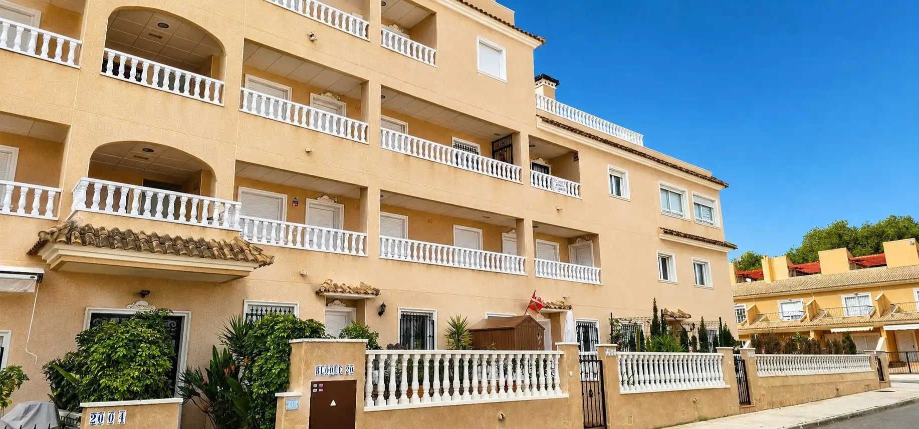 Apartment with terrace for sale in Orihuela Costa