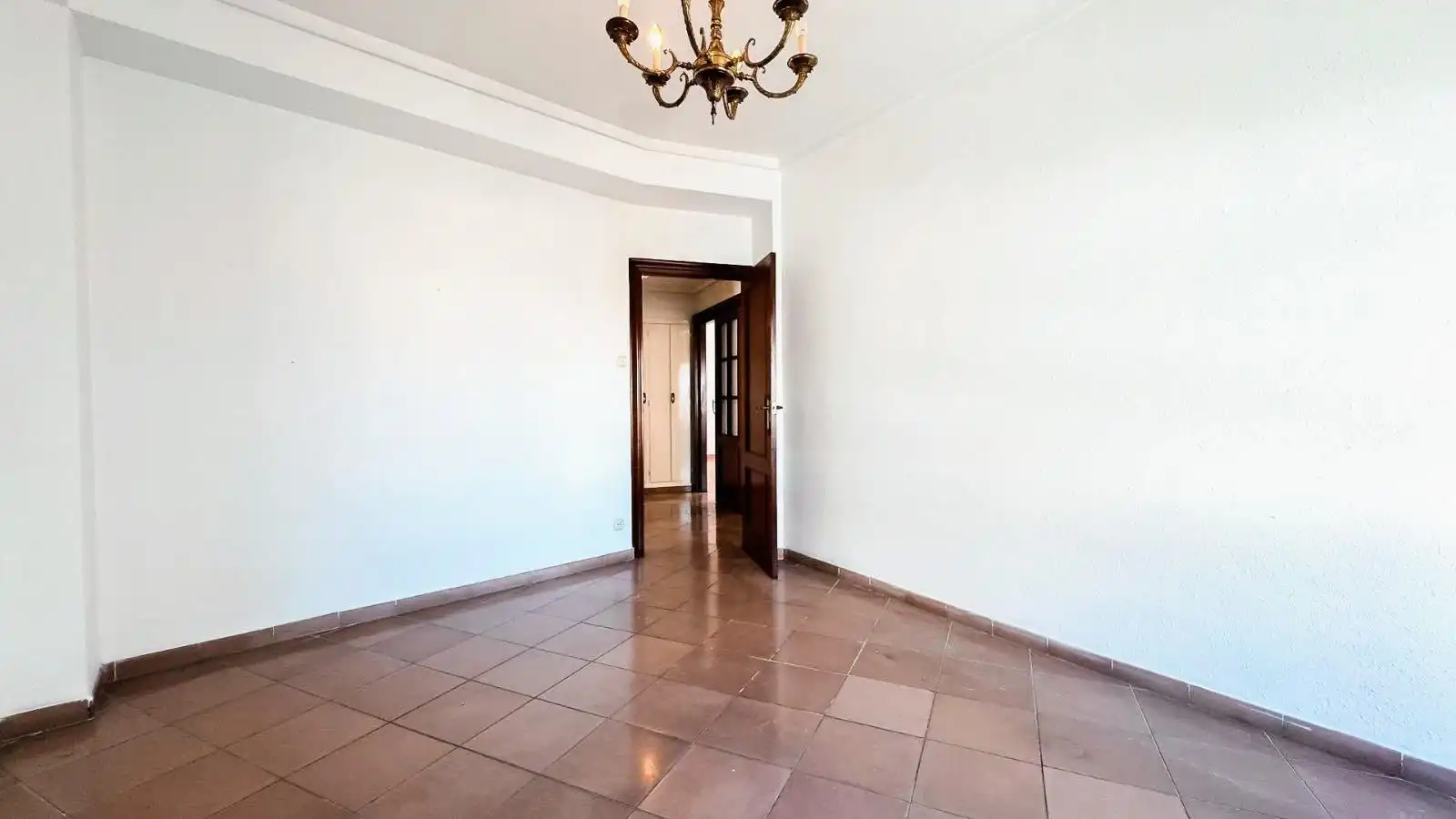 Piso en venta en Alicante / Alacant con Aire acondicionado, Trastero y Amueblado