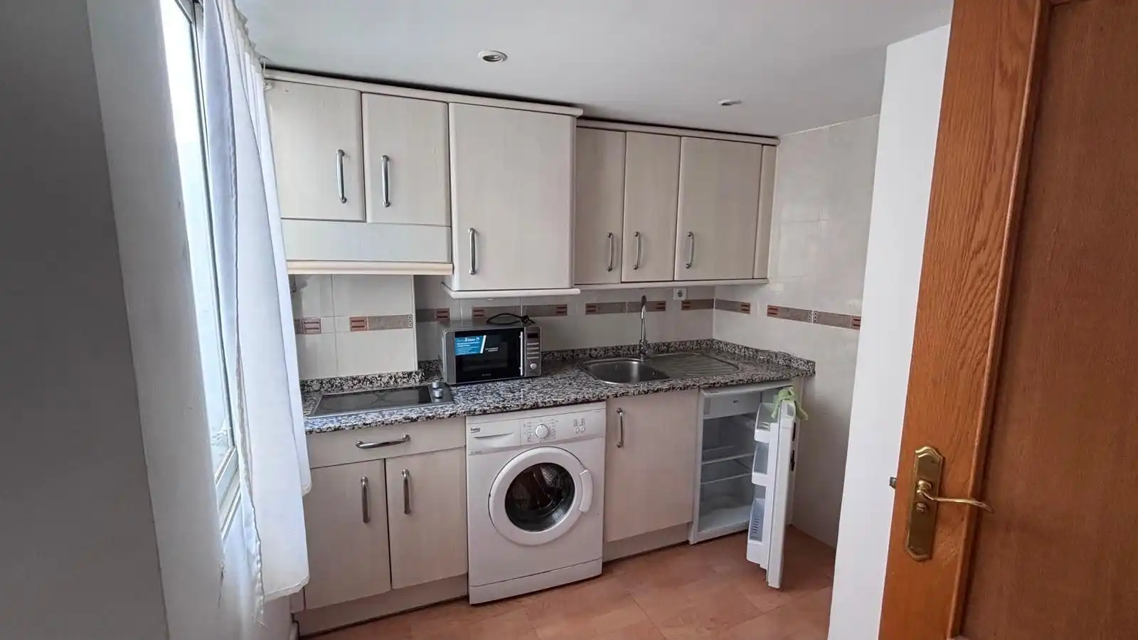 Cocina de Apartamento en venta en Zaragoza con Calefacción