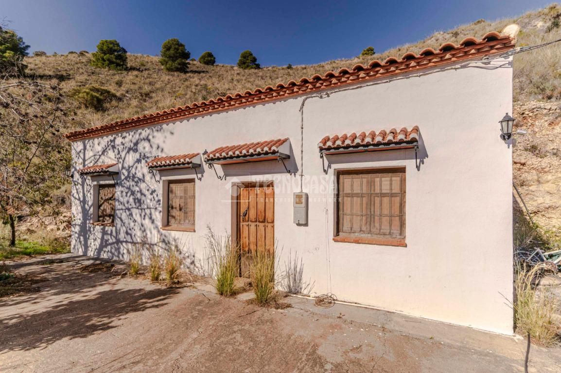 Finca rústica en venta en Los Guájares