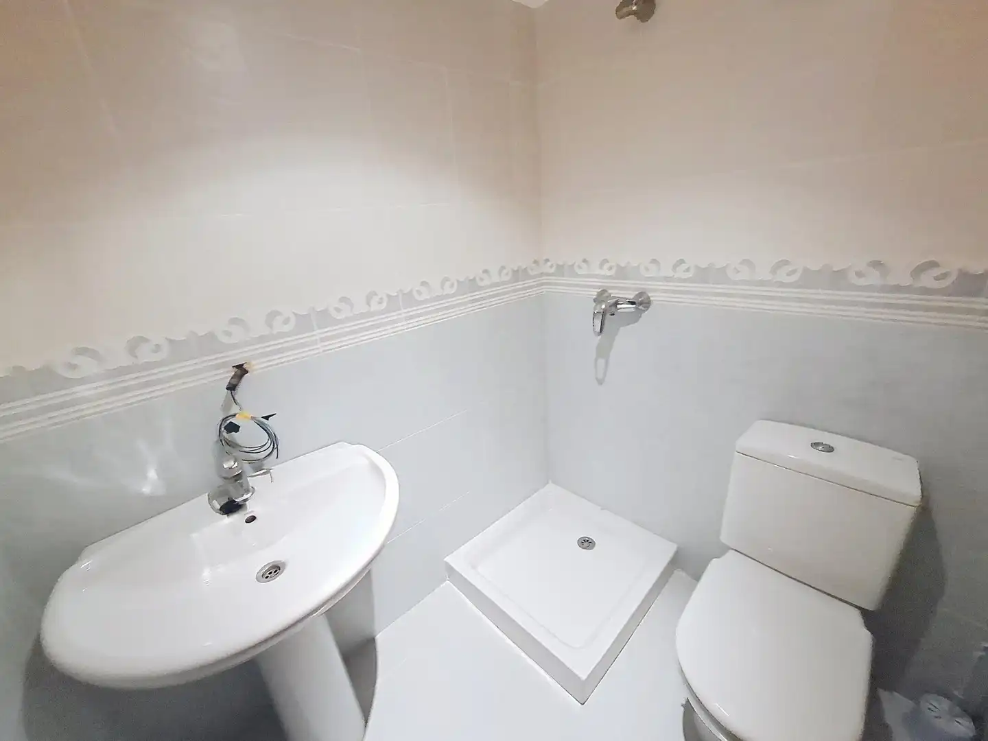 Baño de Dúplex en venta en L'Olleria con Balcón