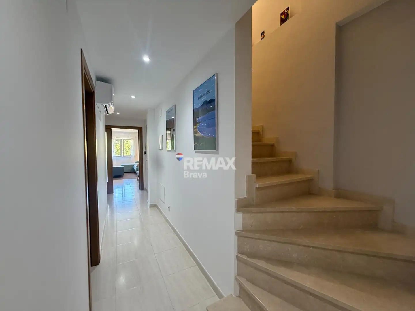 Attic for sale in Roses  with Air Conditioner, Terrace and Furnished