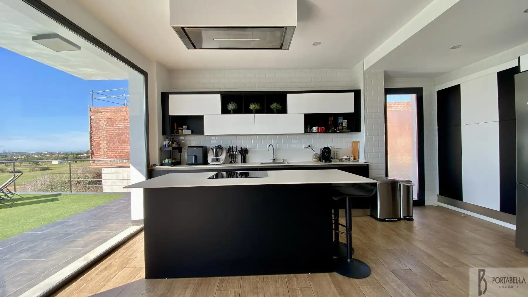 Kitchen of Houses for sale in Puerto Real  with Swimming Pool