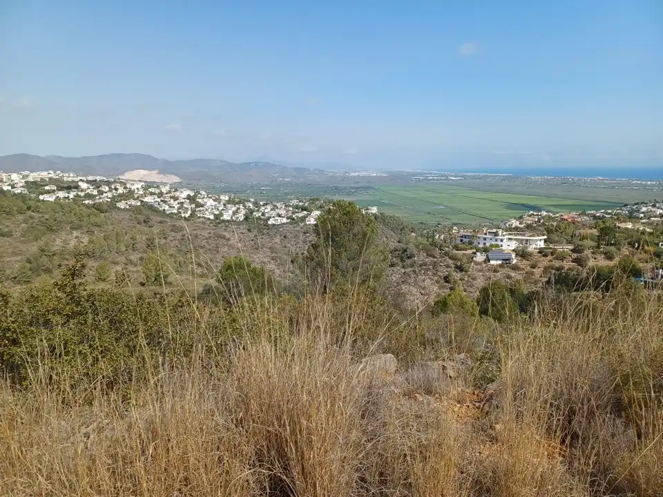Terreno en venta en El Ràfol d'Almúnia