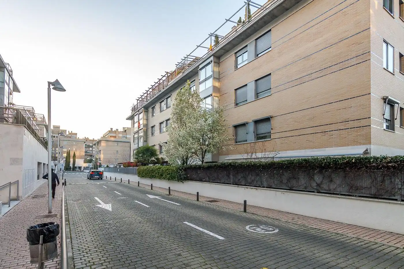 Vista exterior de Piso en venta en Madrid con Aire acondicionado, Calefacción y Jardín privado