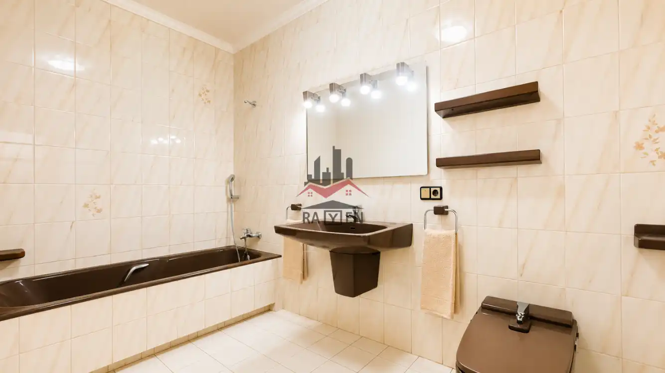 Baño de Casa o chalet en venta en Avinyonet de Puigventós con Calefacción y Jardín privado