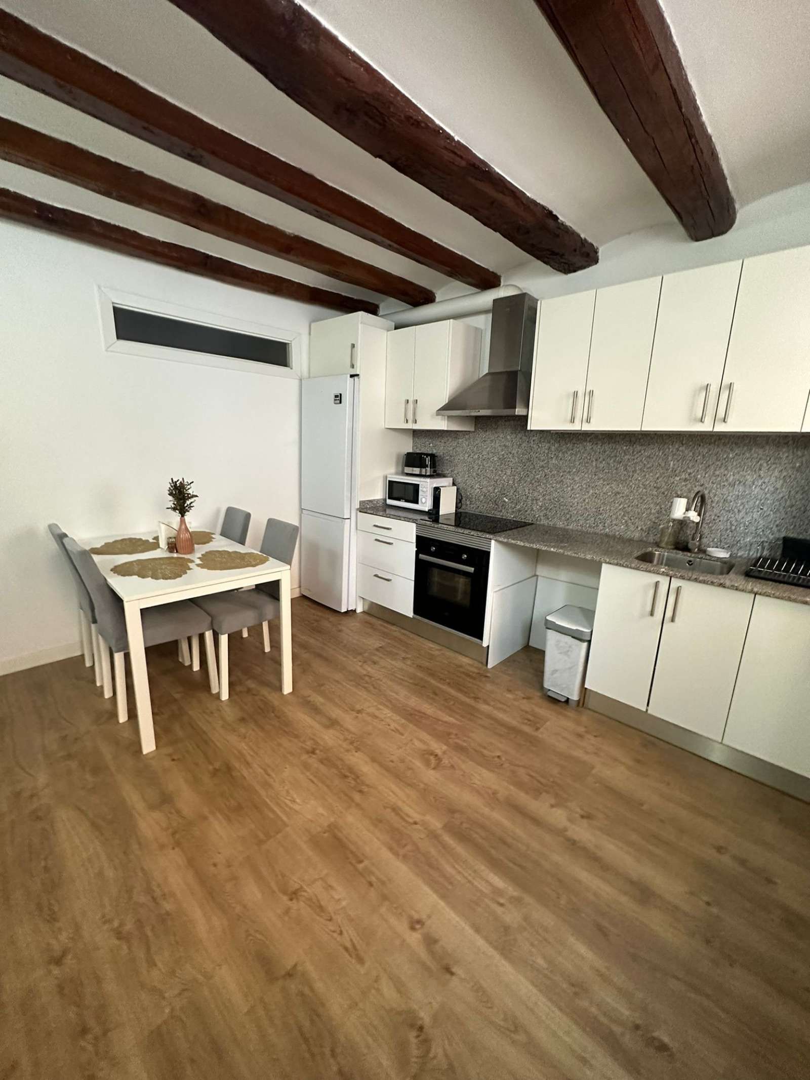Kitchen of Apartment to share in  Barcelona Capital  with Air Conditioner, Terrace and Furnished