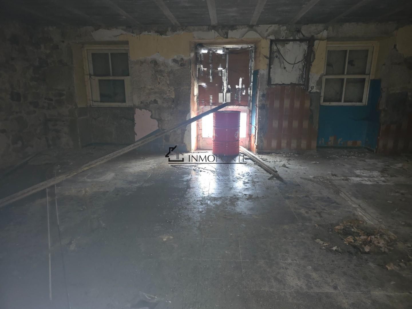 Local de alquiler en Parroquias Rurales