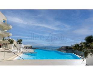 Piscina de Dúplex en venda en Benalmádena