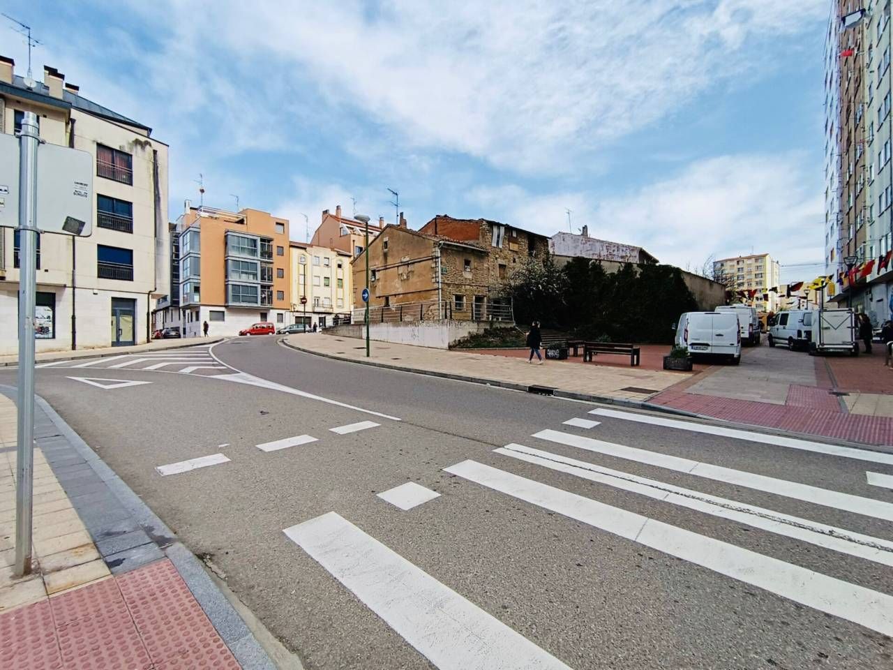 Vista exterior de Casa adosada en venda en Burgos Capital