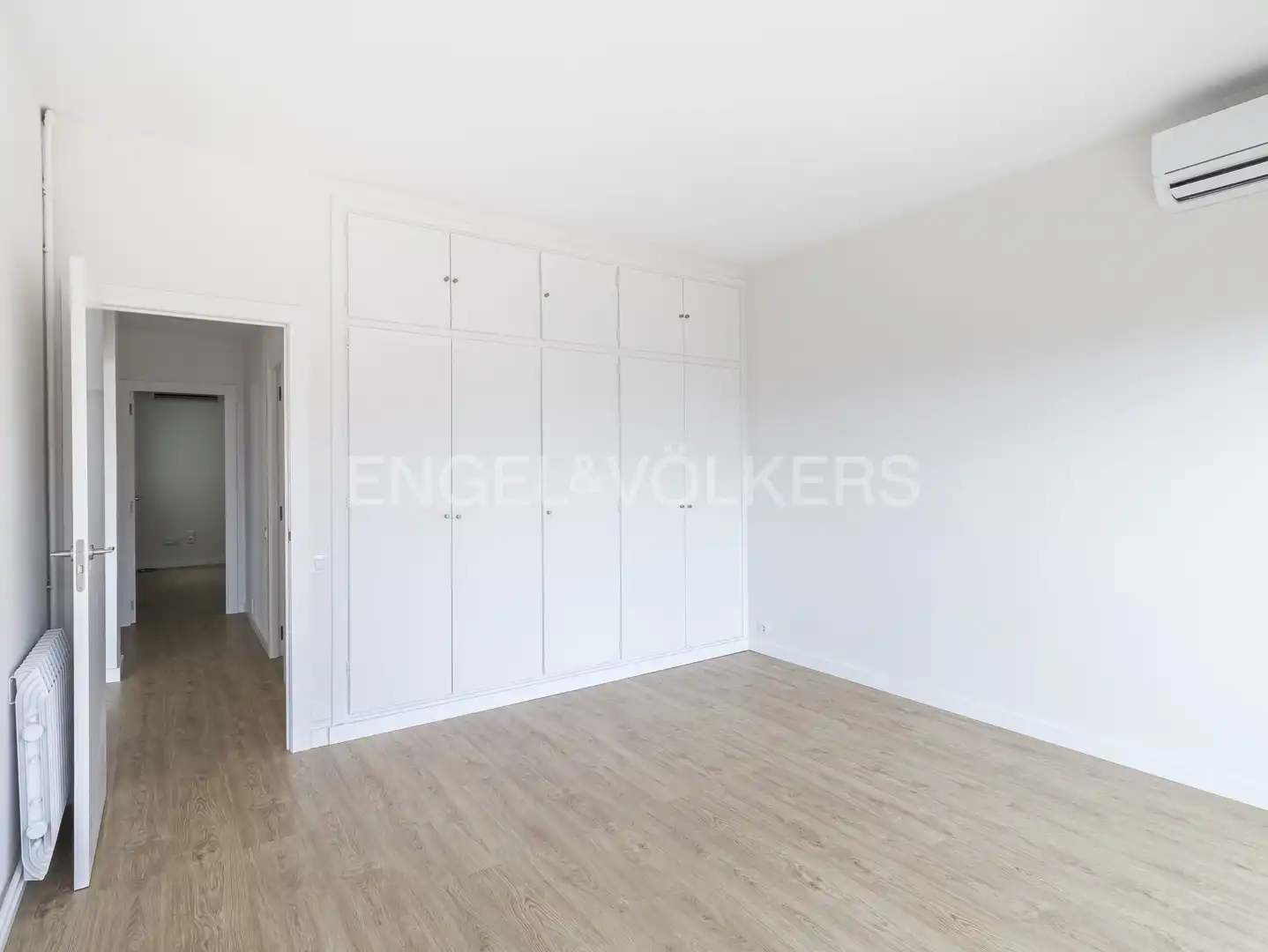 Dormitori de Àtic de lloguer en Barcelona amb Aire condicionat, Calefacció i Parquet