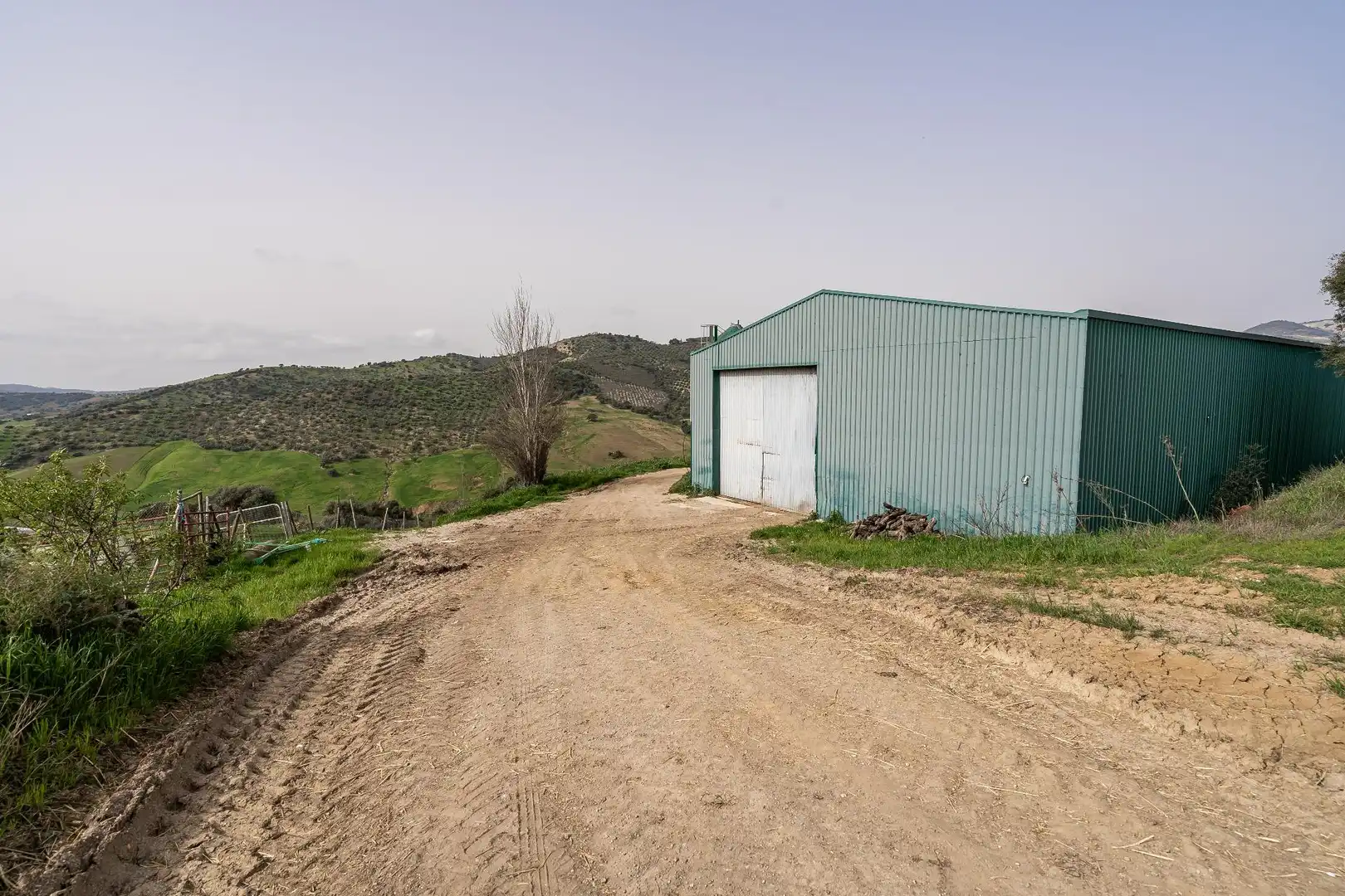 Vista exterior de Finca rústica en venta en Villanueva de la Concepción con Terraza, Piscina y Amueblado