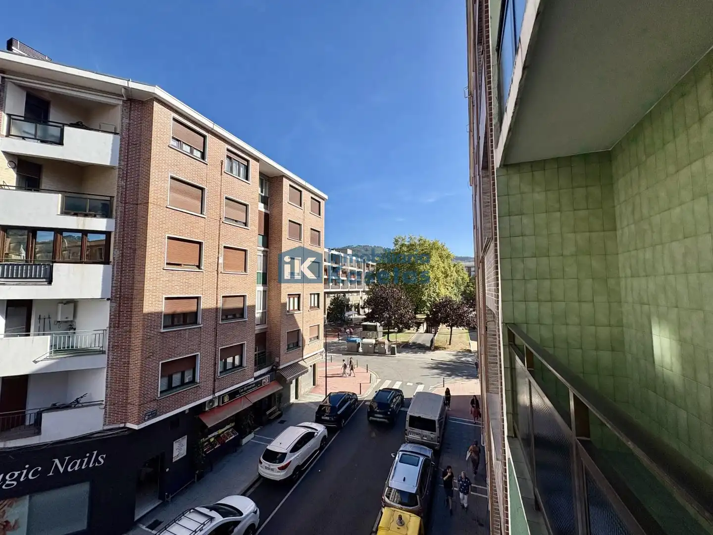 Flat with lift for sale in Centro - Ariz - Uribarri, imagen 2