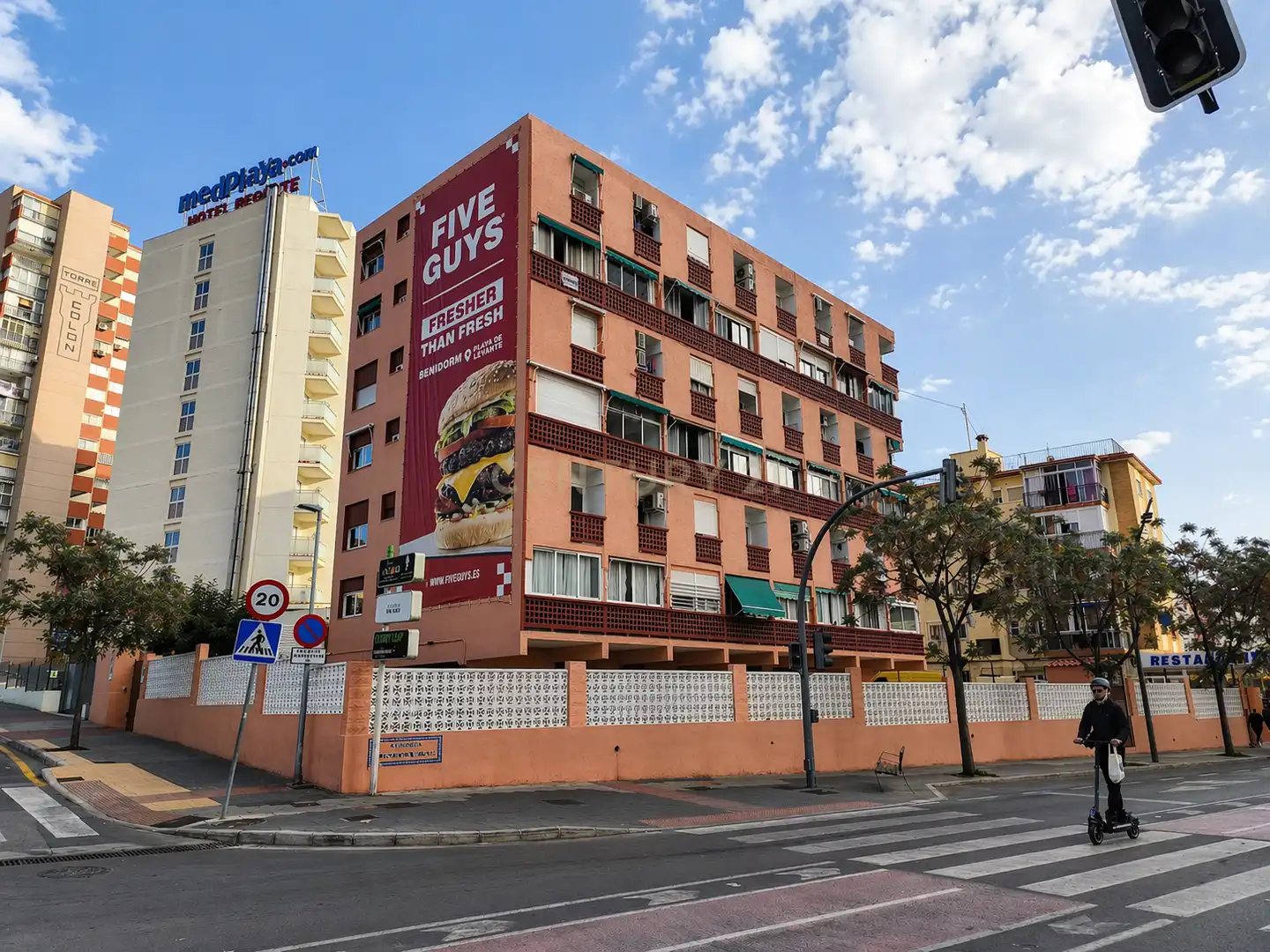 Exterior view of Duplexes for sale in Benidorm  with Air Conditioner, Washing machine and Balcony