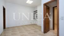 Flat for sale in  Madrid Capital  with Heating