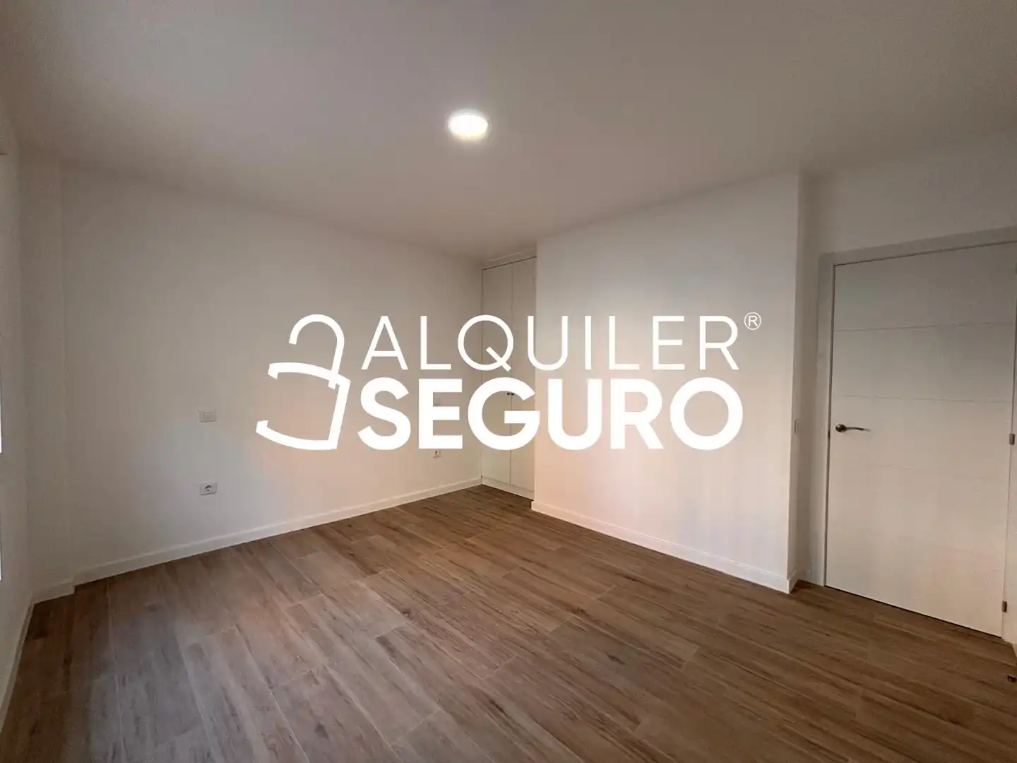 Schlafzimmer von Wohnung zur Miete in Madrid mit Heizung