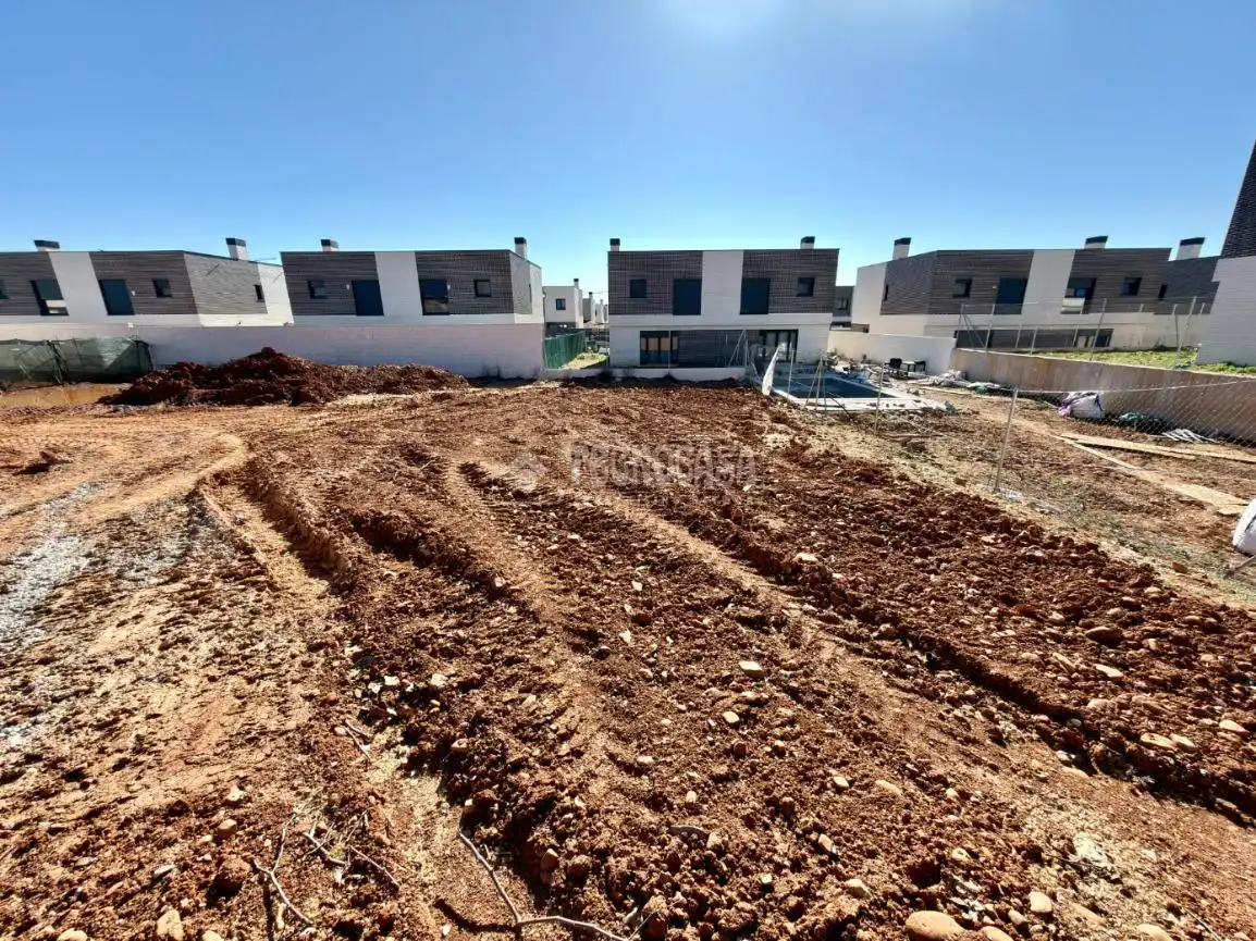 Residential zum Verkauf in Cabanillas del Campo