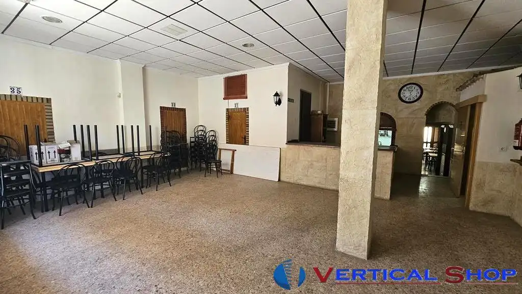 Business premises for sale in Atleta Antonio Amoros, imagen 4