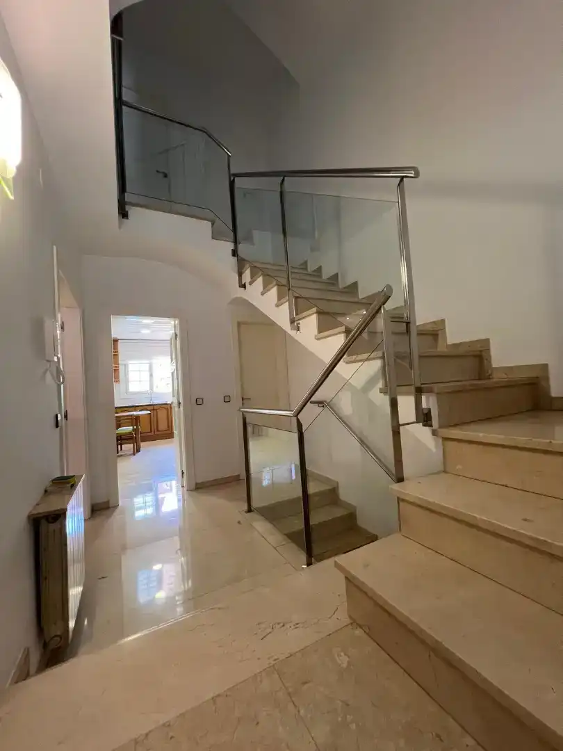 Casa adosada en venta en Sabadell con Aire acondicionado, Piscina y Balcón