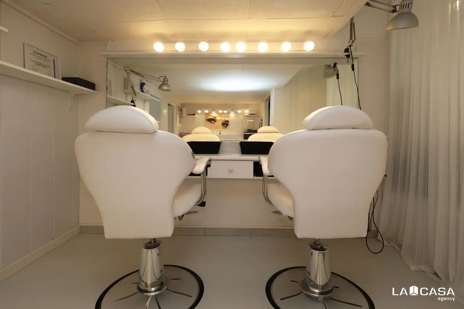 Business premises for transfer in Carrer de Blai, imagen 4