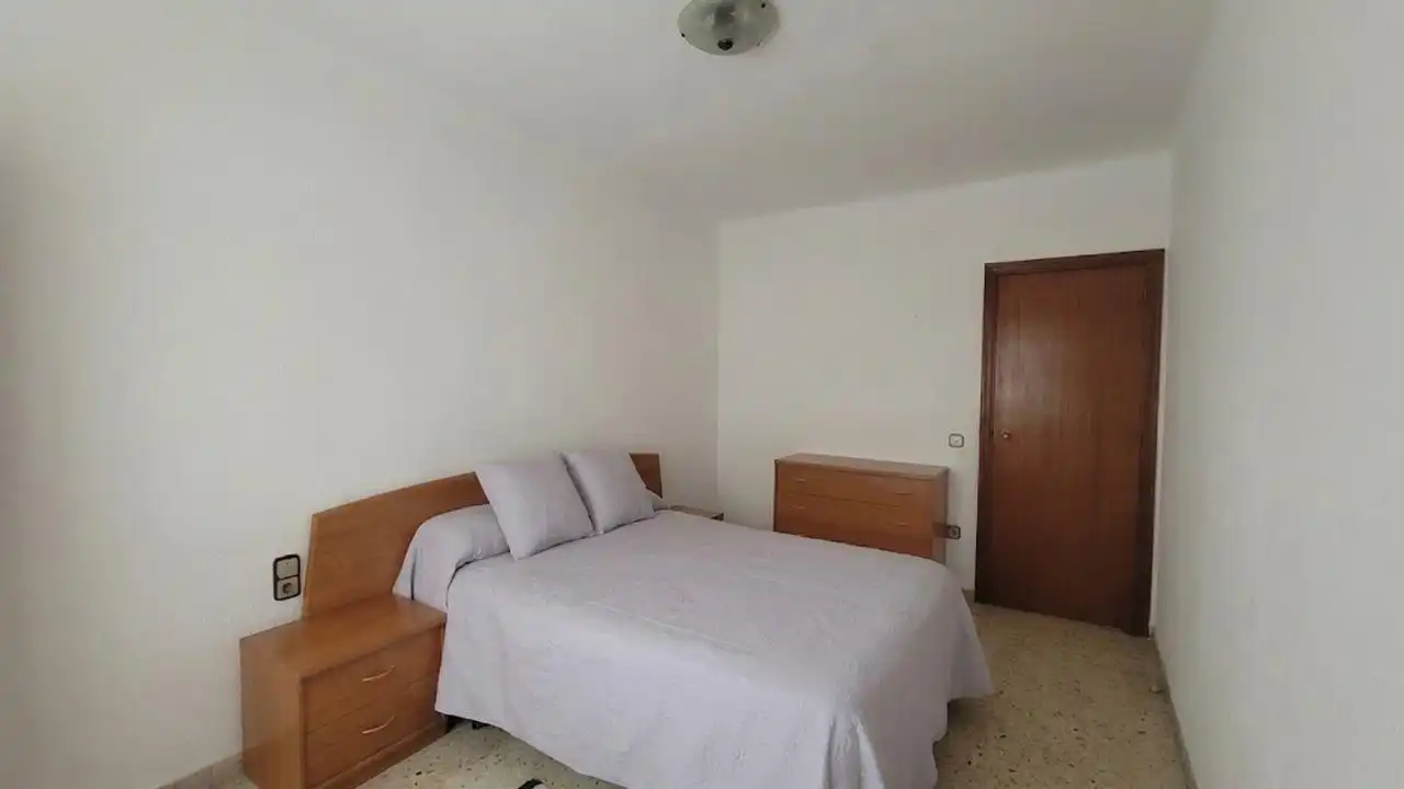 Dormitori de Pis en venda en L'Hospitalet de Llobregat amb Aire condicionat