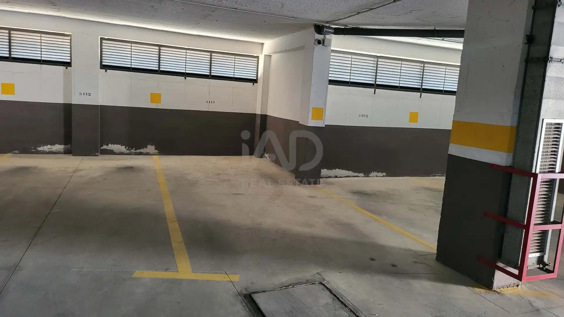 Parkplatz von Wohnung zum Verkauf in Torrox mit Klimaanlage, Terrasse und Schwimmbad