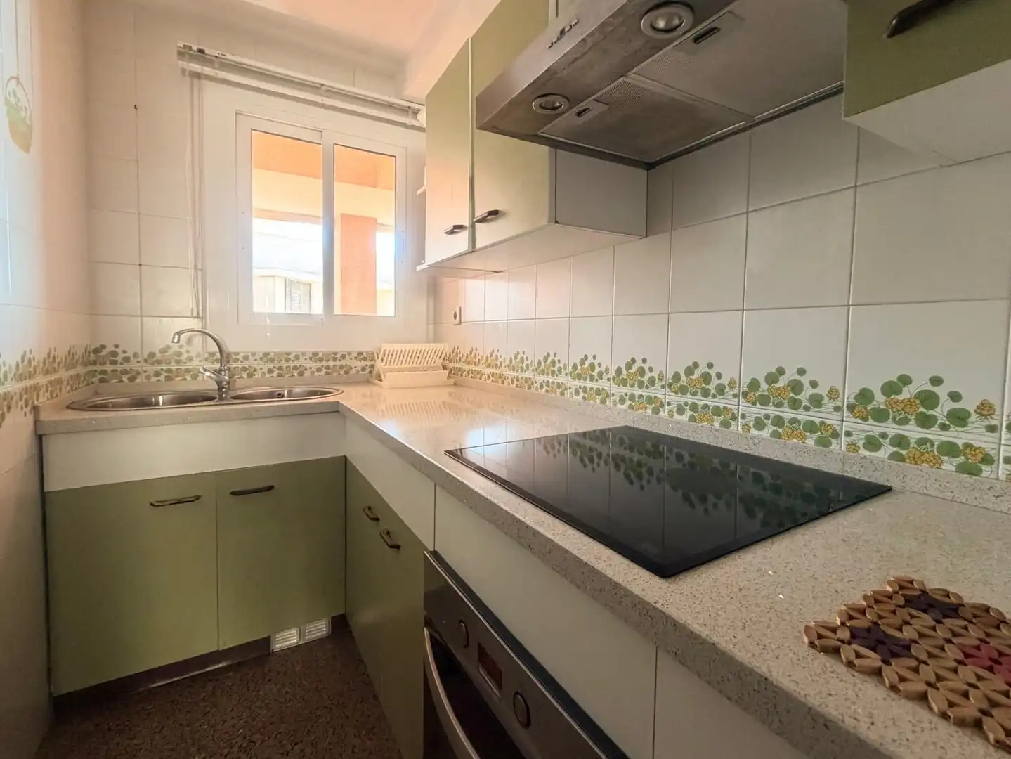 Cocina de Piso en venta en Cunit con Jardín privado, Terraza y Trastero