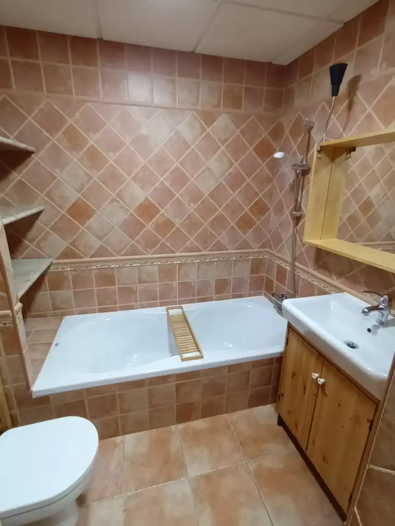 Baño de Casa adosada en venta en Trujillanos con Terraza y Trastero