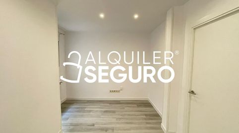 Foto 3 de Piso de alquiler en De Doña Urraca, Puerta del Ángel, Madrid Capital