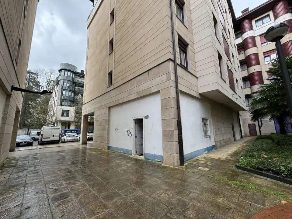 Gewerbefläche zum Verkauf in Bergara