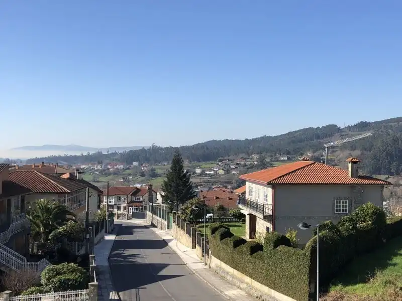 Vista exterior de Casa o xalet en venda en Santiago de Compostela  amb Aire condicionat, Calefacció i Terrassa