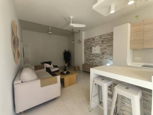 Planta baja en Alquiler en Eduardo De Palacios, 2 en Los Guindos - Parque Mediterráneo - Santa Paula