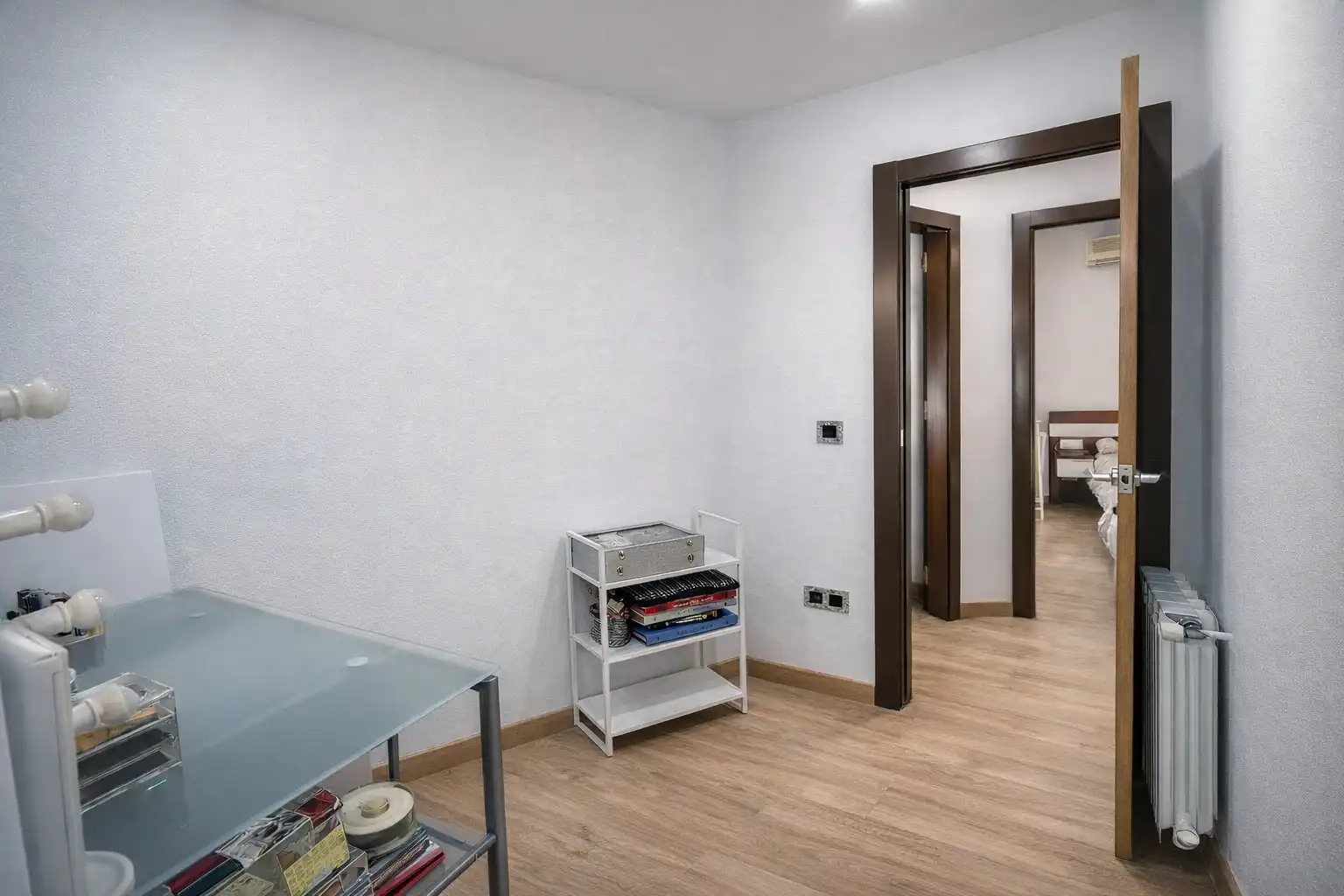 Flat for sale in Cornellà de Llobregat  with Air Conditioner, Heating and Parquet flooring