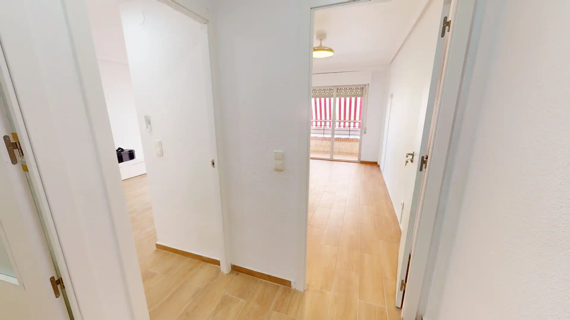 Flat with terrace for sale in Carrer Gilberto Martínez, imagen 8