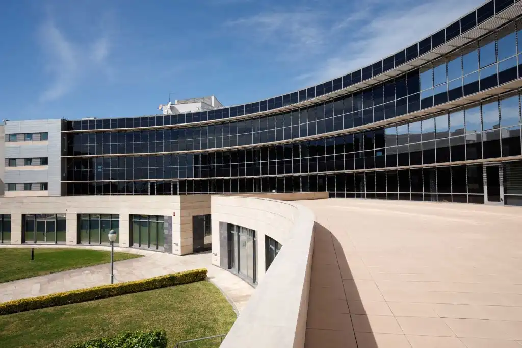 Außenansicht von Gebäude zur Miete in El Prat de Llobregat