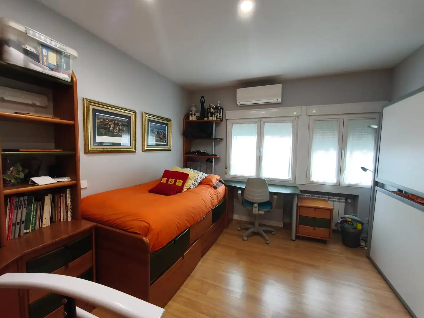 Habitación de Piso en venta en Madrid con Calefacción