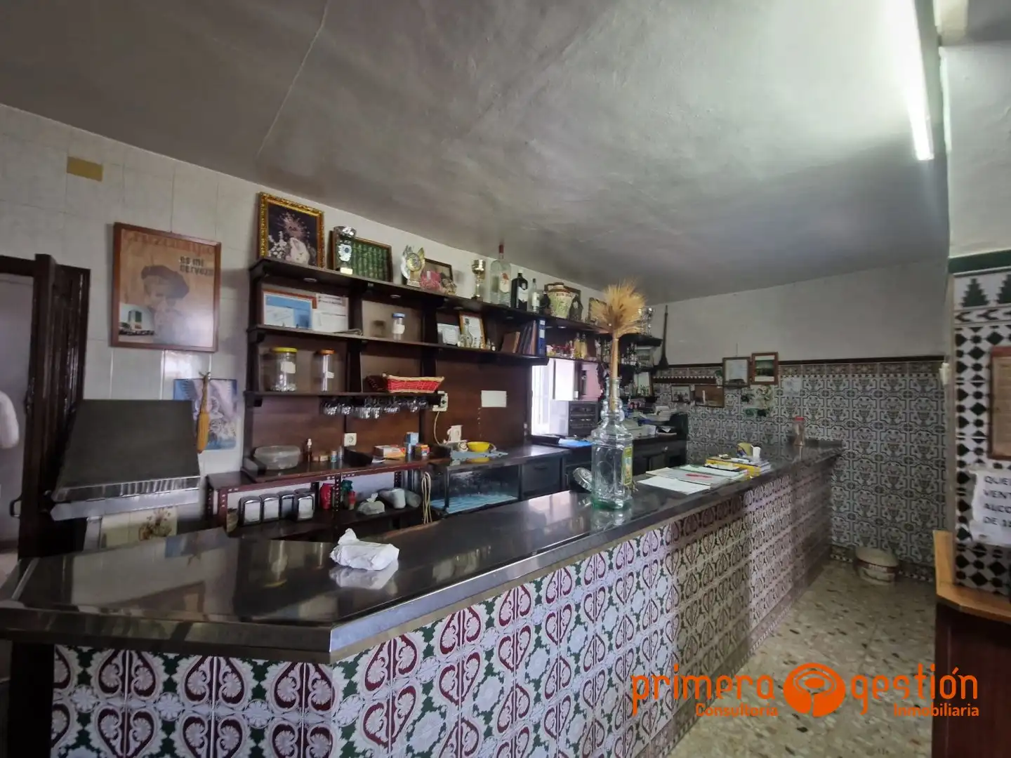 House with terrace for sale in Lora del Río