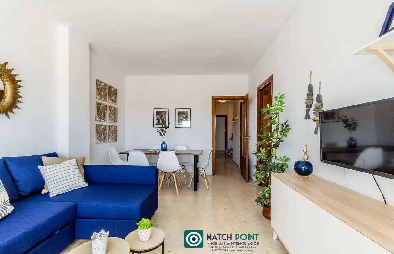 Sala d'estar de Pis de lloguer en Almuñécar amb Moblat