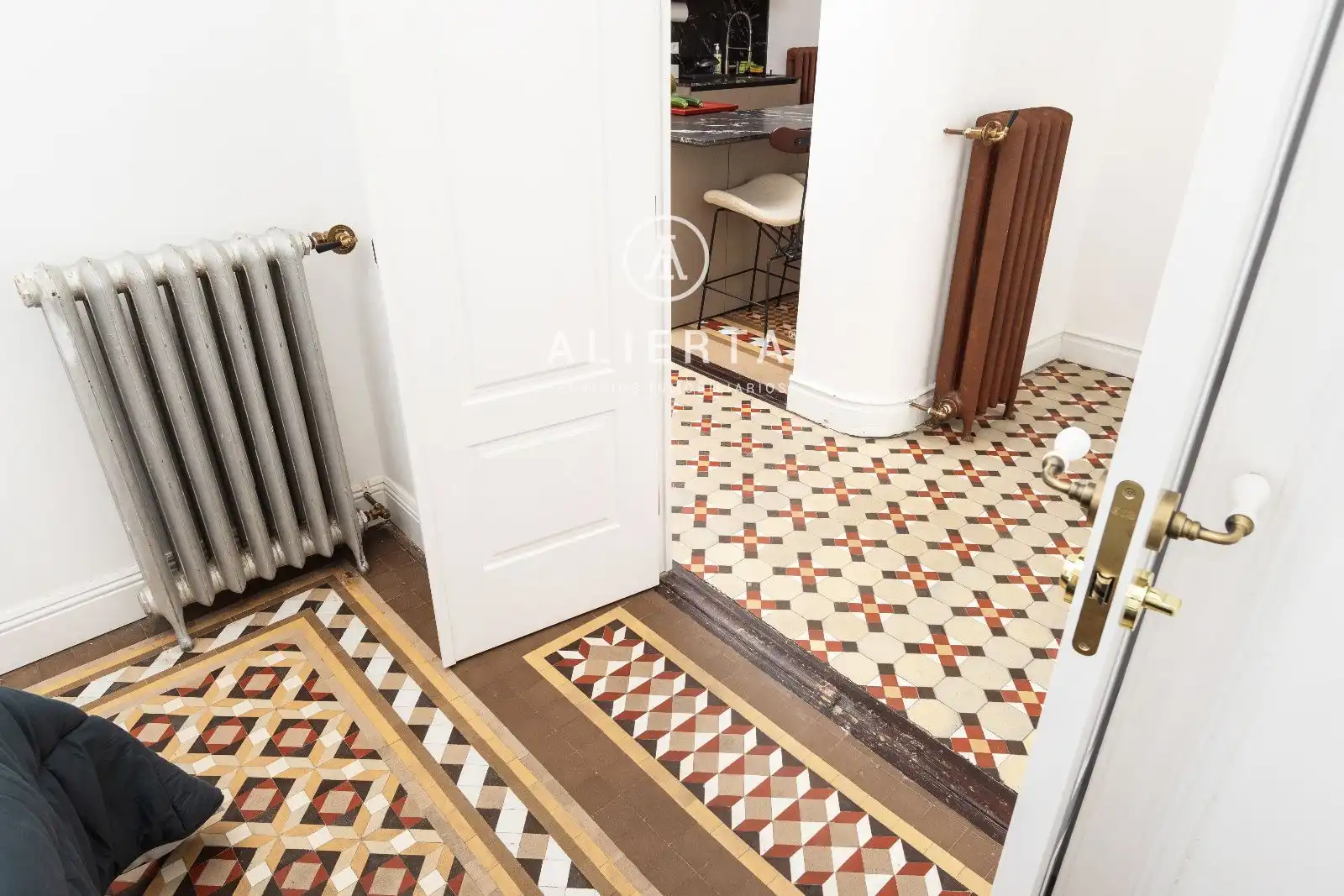 Flat for sale in Zaragoza  with Air Conditioner, Heating and Terrace