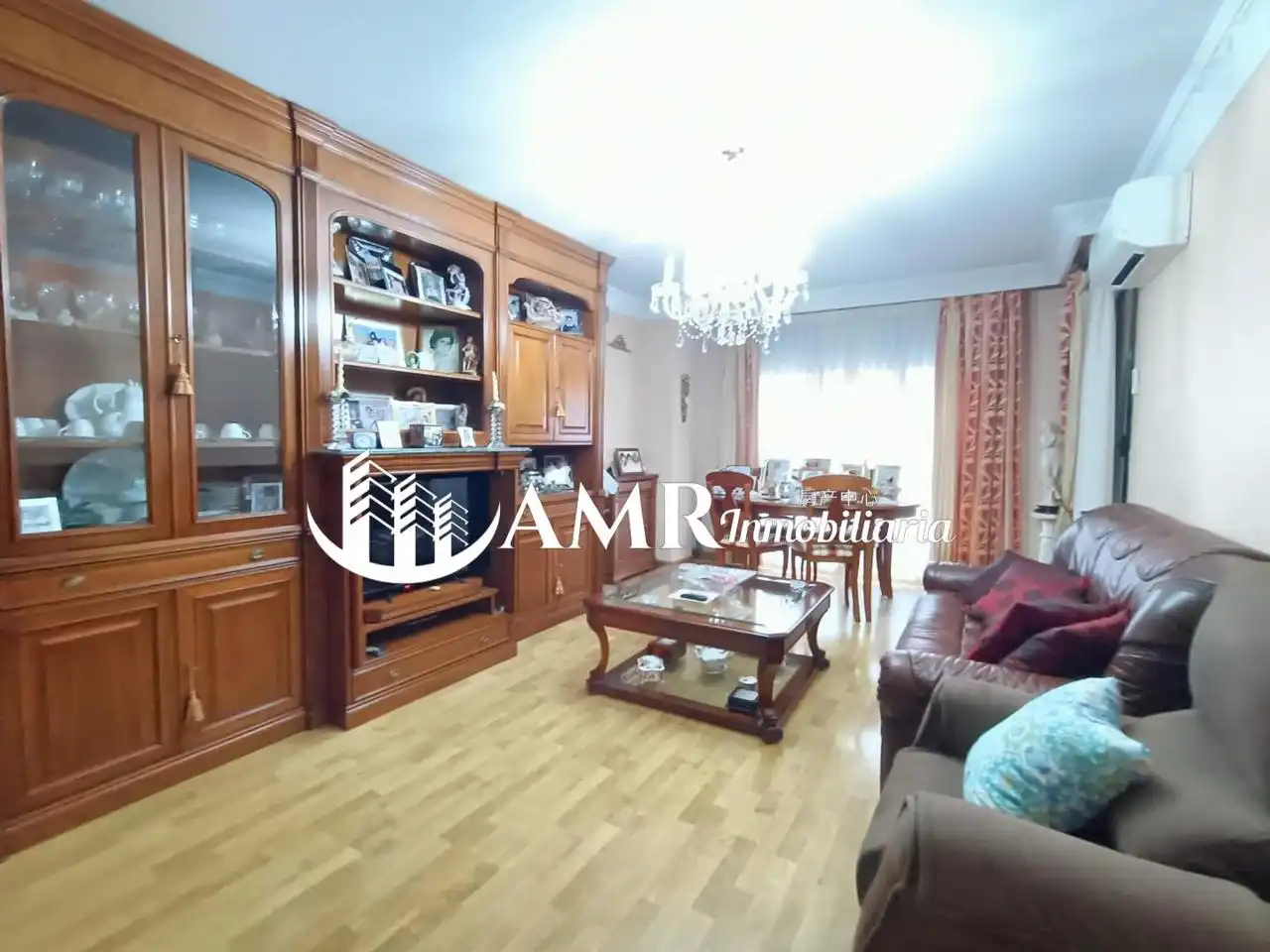 Sala de estar de Piso en venta en Parla con Calefacción, Trastero y Amueblado