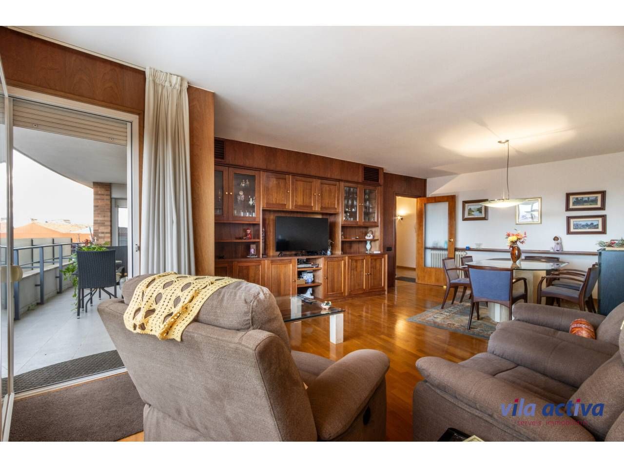 Living room of Flat for sale in Terrassa  with Heating, Parquet flooring and Balcony