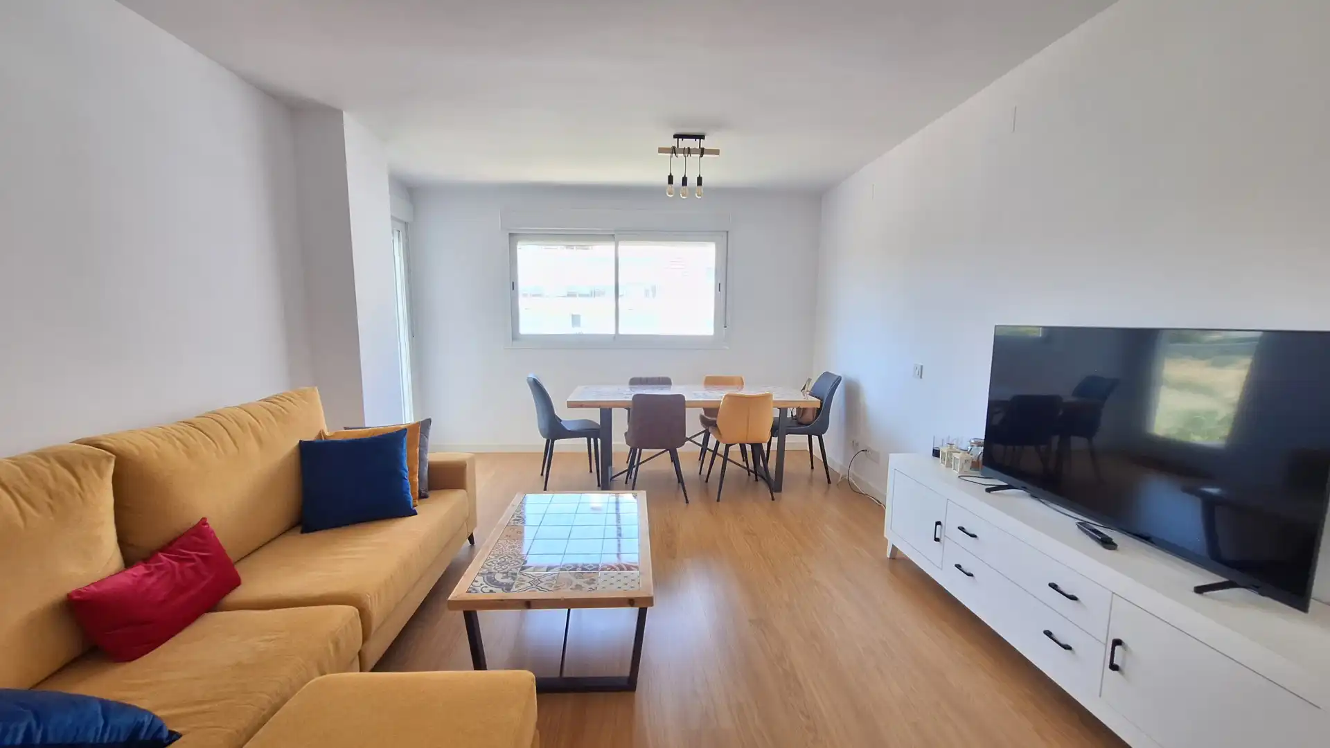 Living room of Flat for sale in Estepona  with Air Conditioner, Storage room and Swimming Pool