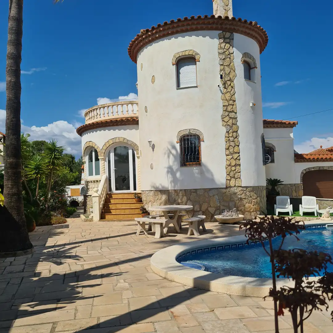 Villa con giardino in vendita a Miami Platja, imagen 2
