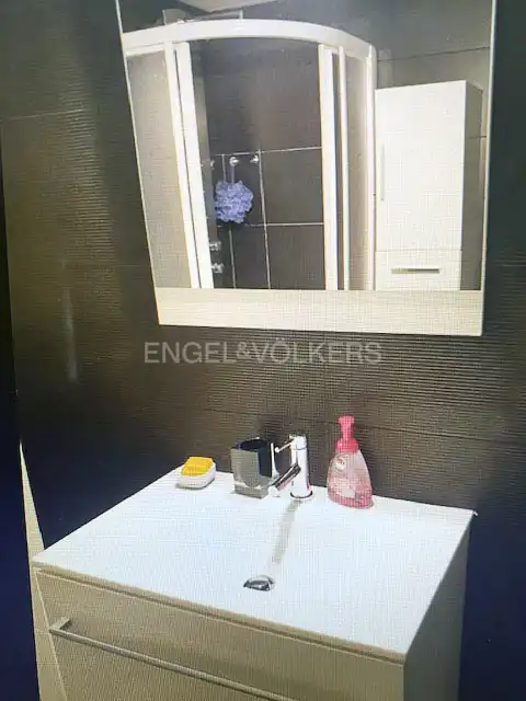 Badezimmer von Wohnung zur Miete in Madrid mit Klimaanlage, Heizung und Parkett