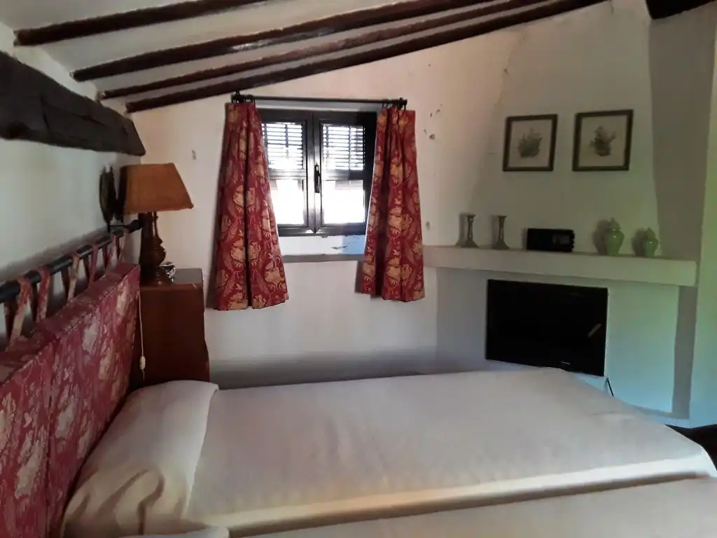 Habitación de Finca rústica en venta en Trujillo con Aire acondicionado, Calefacción y Jardín privado