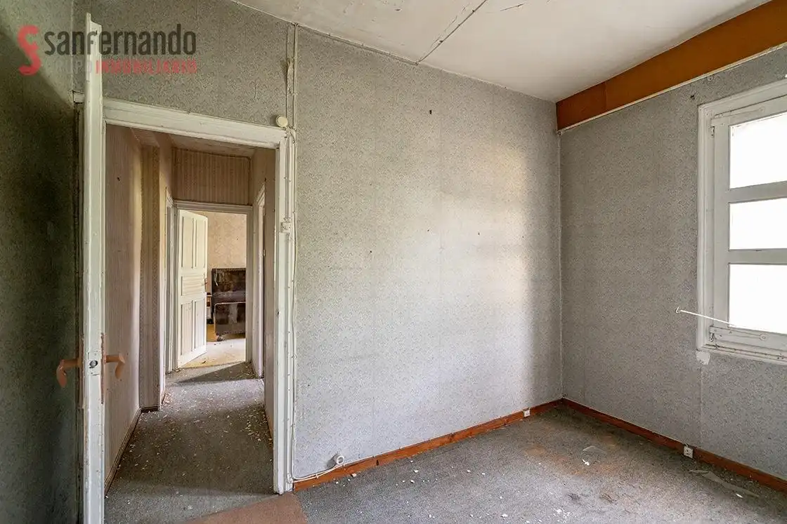 Habitación de Finca rústica en venta en Corvera de Toranzo con Jardín privado, Terraza y Trastero