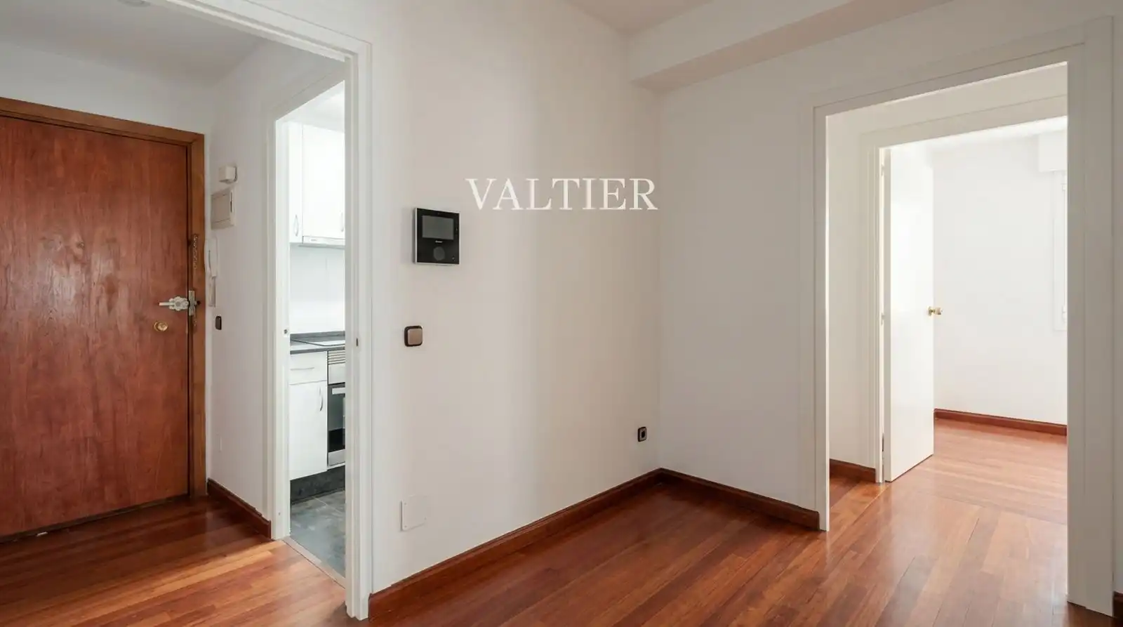 Bedroom of Flat for sale in Madrid  with Air Conditioner, Heating and Terrace