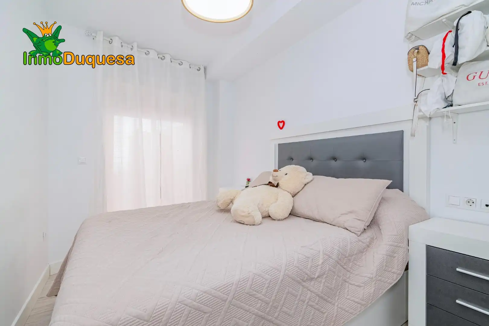 Habitación de Piso en venta en La Zubia con Aire acondicionado, Calefacción y Terraza